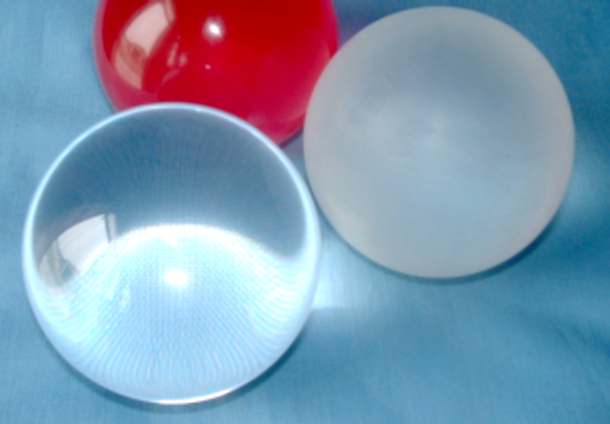 10 Clear Acrylic Sphere with Hole (Seamless) - Plastic Domes and